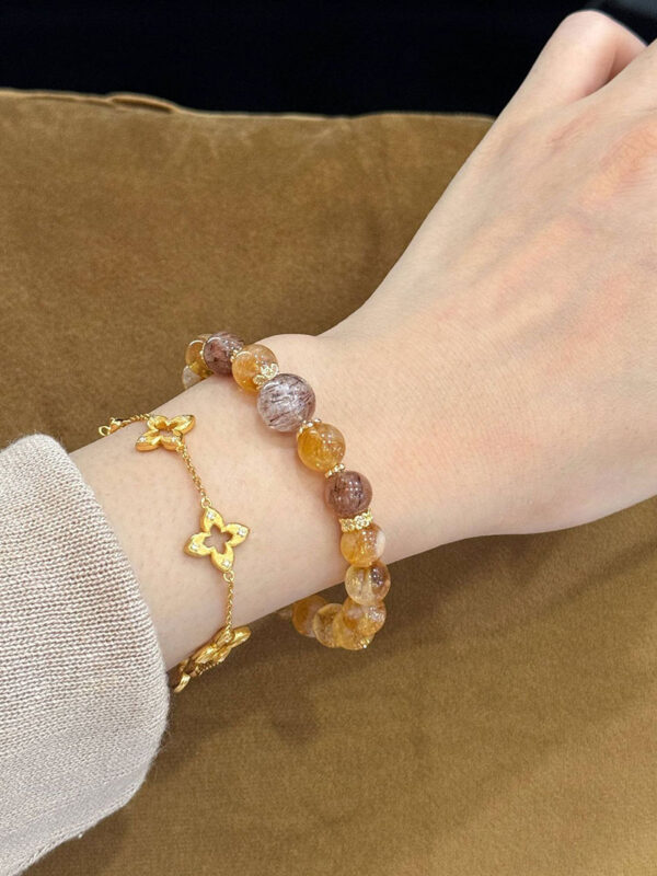 04-场景图 crystal bracelets