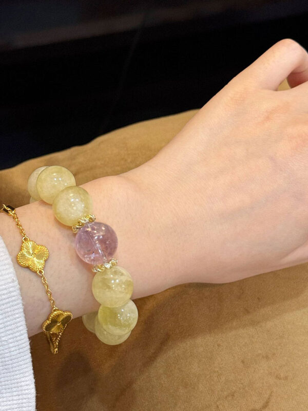 04-场景图 crystal bracelets