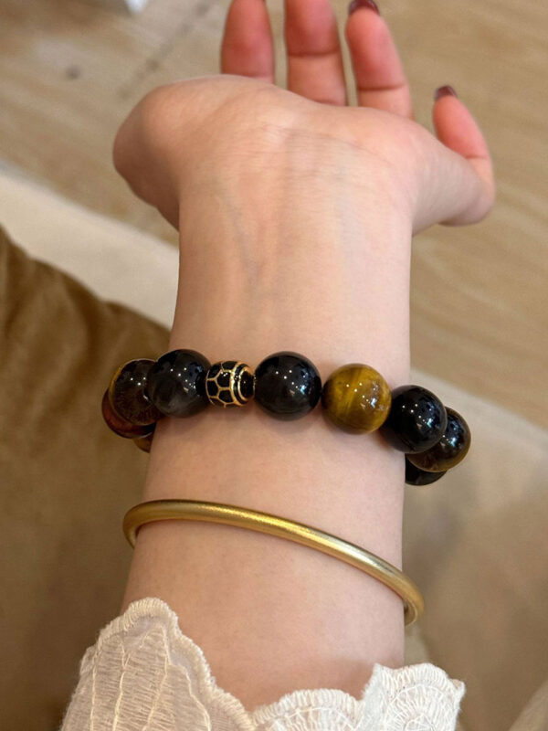 tiger eye bracelet